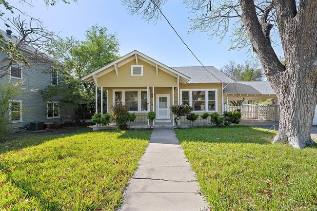 603 E Losoya St in Del Rio, TX - Building Photo - Building Photo