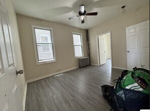 50 Randolph Ave, Unit 1 in Jersey City, NJ - Building Photo - Building Photo