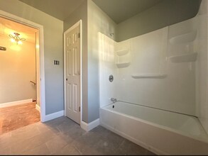 2718 Winchester Rd NW in Huntsville, AL - Foto de edificio - Building Photo