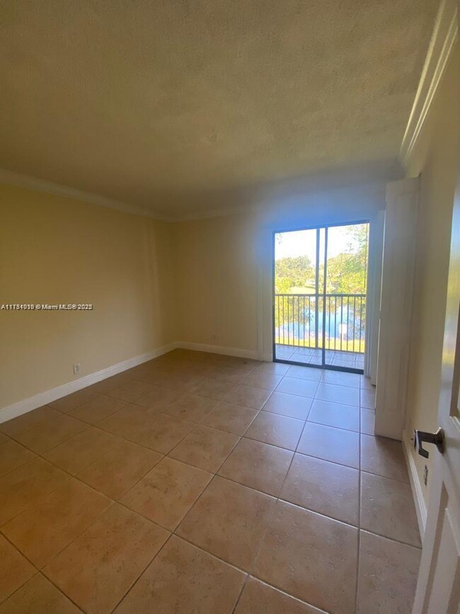 3031 NW 118th Dr in Coral Springs, FL - Building Photo - Building Photo