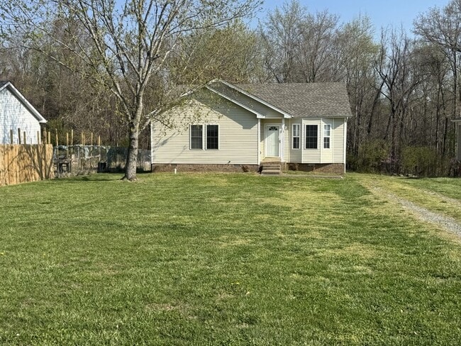 518 Bruce Jenner Dr in Clarksville, TN - Foto de edificio - Building Photo