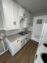 810 S Crestway St in Wichita, KS - Building Photo - Building Photo