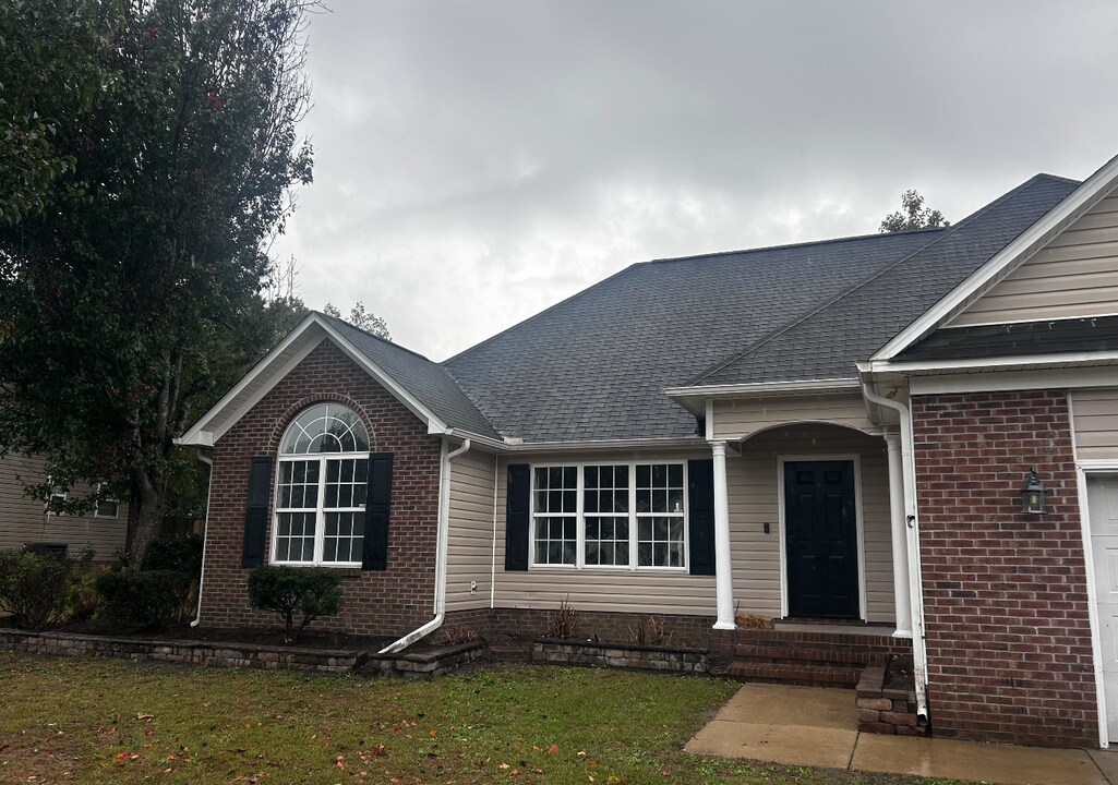 137 Haywood Dr in Raeford, NC - Building Photo