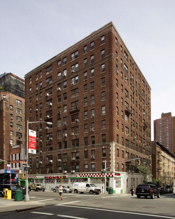 145 E 92nd St in New York, NY - Building Photo