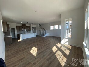 4016 Hickory Pl Ln in Pineville, NC - Building Photo - Building Photo