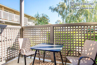10870 N Stelling Rd in Cupertino, CA - Building Photo - Building Photo