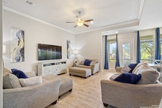 11910 Wilby Crk, Unit J212 in San Antonio, TX - Building Photo - Building Photo