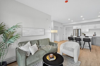 355 Clareview Station Dr NW in Edmonton, AB - Building Photo - Building Photo