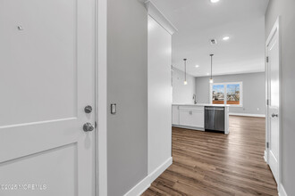 33 Union Ave in Manasquan, NJ - Building Photo - Building Photo