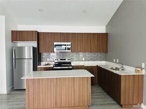 10 Mockingbird Rd in Weslaco, TX - Building Photo - Building Photo