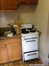 349 Pleasant St in Malden, MA - Building Photo - Building Photo