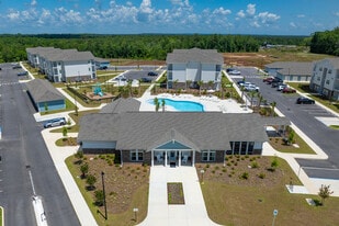 Spartan Ridge in Saraland, AL - Building Photo