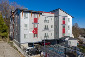 Coug Housing in Pullman, WA - Foto de edificio - Building Photo