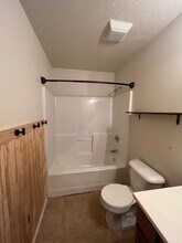 160 Cedarwood Ave in Branson, MO - Building Photo - Building Photo