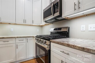 48 Creekside View Dr in Asheville, NC - Building Photo - Building Photo