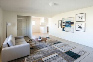 66229 4th St in Desert Hot Springs, CA - Building Photo