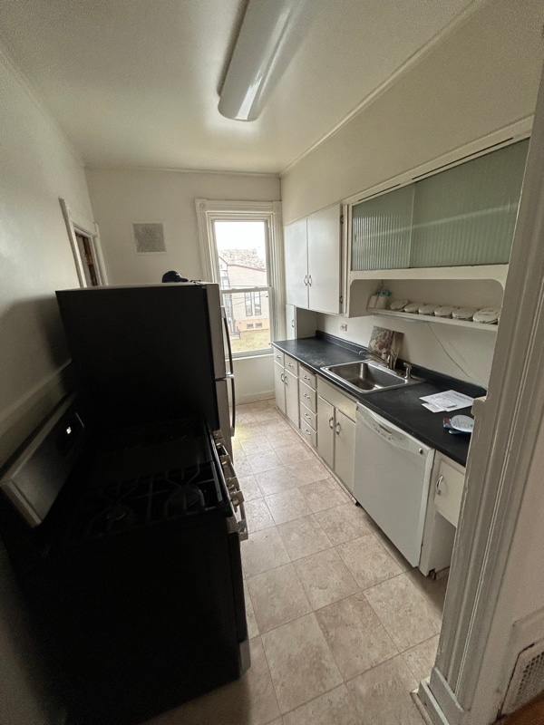 1381 Union St in Schenectady, NY - Foto de edificio - Building Photo