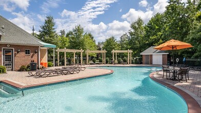 The Villages of Stoney Run in Newport News, VA - Foto de edificio - Building Photo