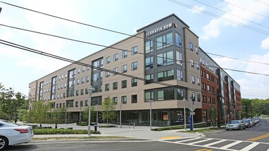 Terrapin Row in College Park, MD - Foto de edificio - Building Photo