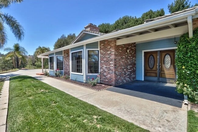 3456 Los Sicomoros Ln in Fallbrook, CA - Building Photo - Building Photo