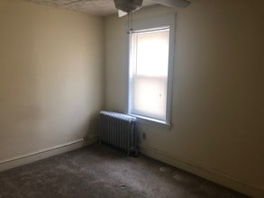 448 Seville St, Unit 3rd in Philadelphia, PA - Building Photo - Building Photo