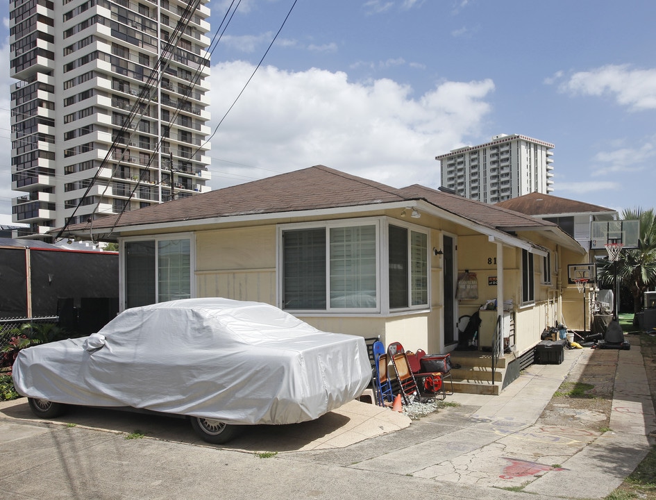 813 Paani St in Honolulu, HI - Building Photo