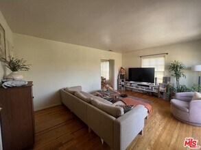 1721 Glendon Ave in Los Angeles, CA - Building Photo - Building Photo