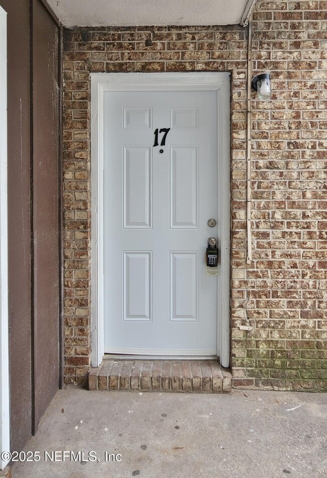 851 Bert Rd in Jacksonville, FL - Building Photo - Building Photo