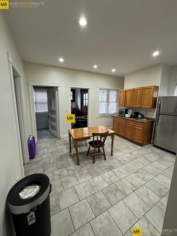 27 Orkney Rd, Unit Orkney Rd in Boston, MA - Building Photo - Building Photo