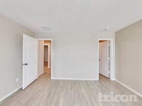 10246 Devon Wheel St in San Antonio, TX - Building Photo - Building Photo