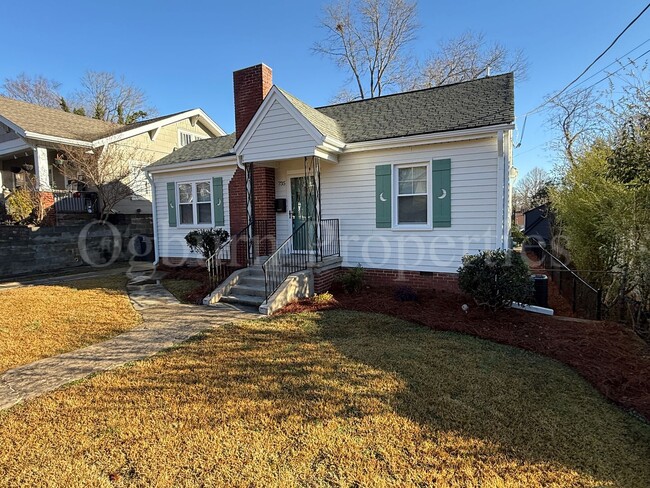 property at 735 S Green St