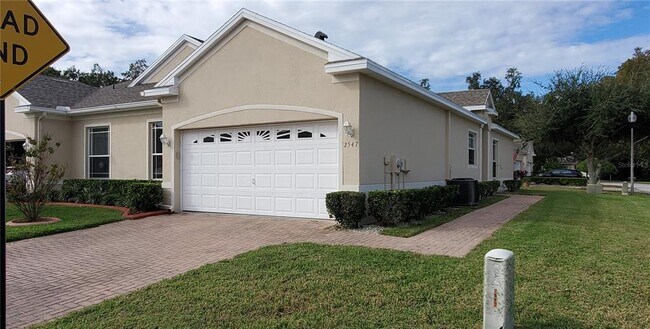 2547 Gailwood Dr in New Port Richey, FL - Building Photo - Building Photo