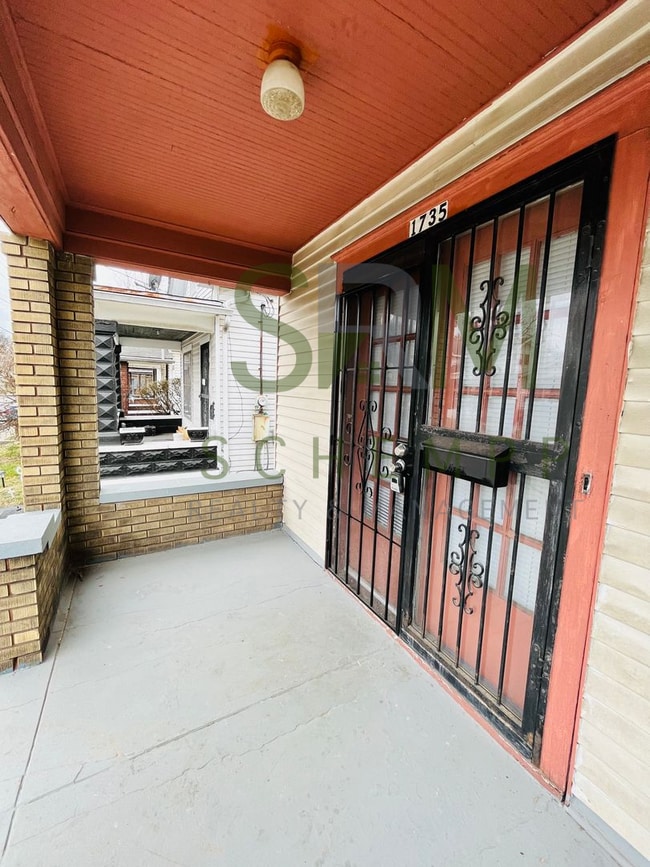 1735 W Hill St in Louisville, KY - Building Photo - Building Photo