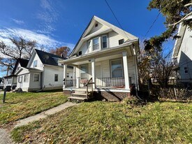2807 Chestnut St in Toledo, OH - Building Photo
