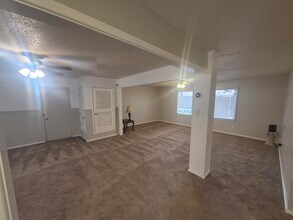 5216 15th St in Lubbock, TX - Building Photo - Building Photo