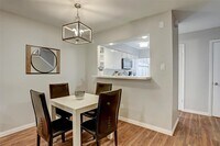 5036 Glenmont Dr photo'