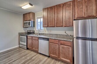 138 Cochran Rd in Clemson, SC - Building Photo - Building Photo