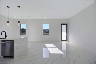 1053 Marine Ave S in Lehigh Acres, FL - Building Photo - Building Photo