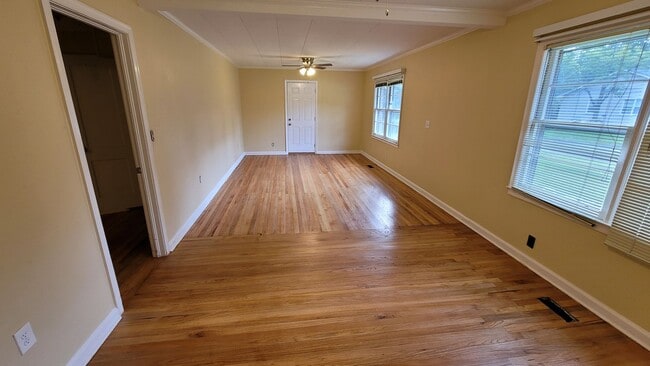 property at 1934 Green St