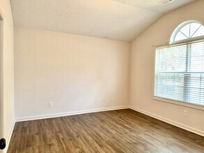 2216 Prescott Ln in Lexington, KY - Building Photo - Building Photo