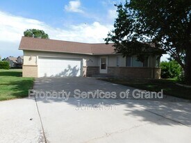 618 Shadowbrook Dr in Grand Junction, CO - Building Photo