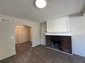 23424 Couzens Ave in Hazel Park, MI - Building Photo - Building Photo