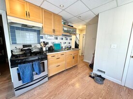 105 Buttonwood St in Boston, MA - Building Photo