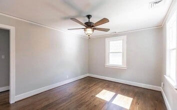 803 Mansfield Ave in Lynchburg, VA - Foto de edificio - Building Photo