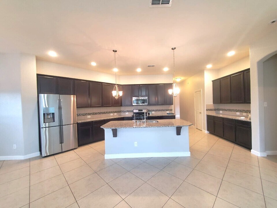 19202 Cannon Hills Ln in Richmond, TX - Building Photo