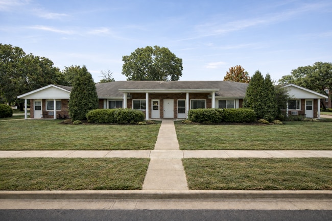 Freedom Ring Apartments in Sun Prairie, WI - Foto de edificio - Building Photo