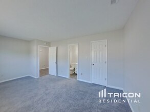 5755 Rosemont Dr in Indianapolis, IN - Building Photo - Building Photo