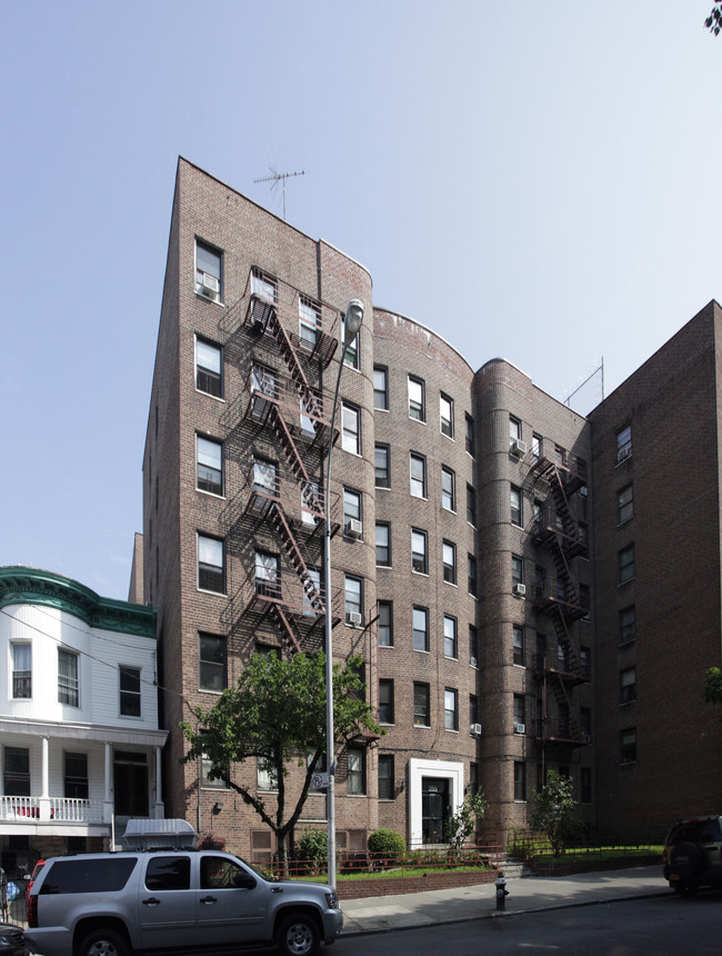 2861 Bainbridge Ave in Bronx, NY - Foto de edificio - Building Photo