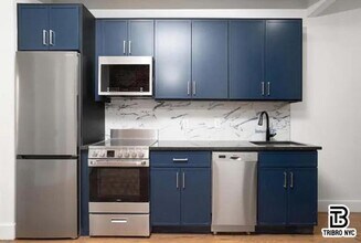215 S 4th St in Brooklyn, NY - Building Photo - Building Photo