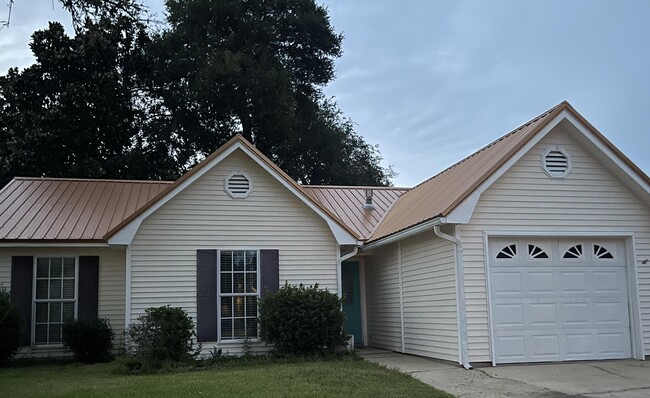162 Meadowbrook Ct in Niceville, FL - Foto de edificio - Building Photo
